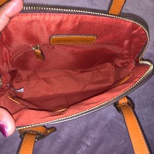 adrienne vittadini handbag 👜